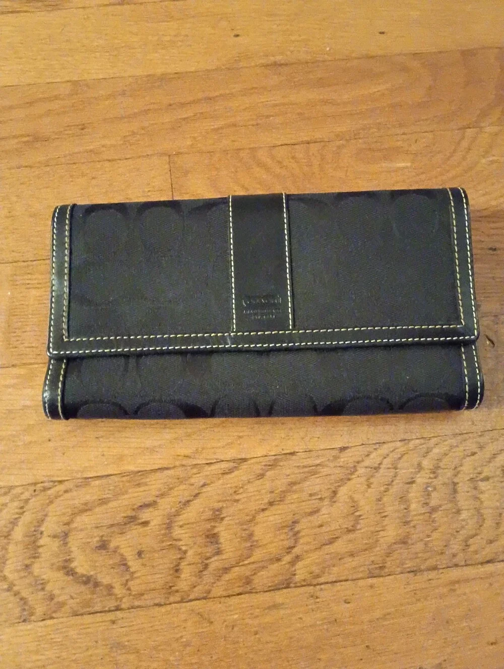 coach black signature logo trifold leather wallet